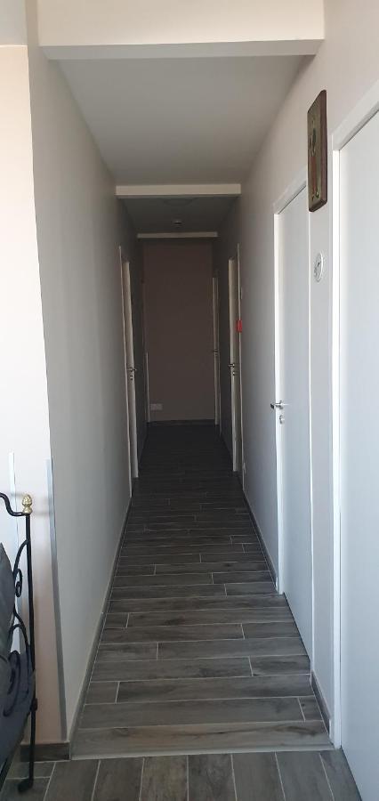 Hotel Restaurant Du Commerce Poulainville المظهر الخارجي الصورة