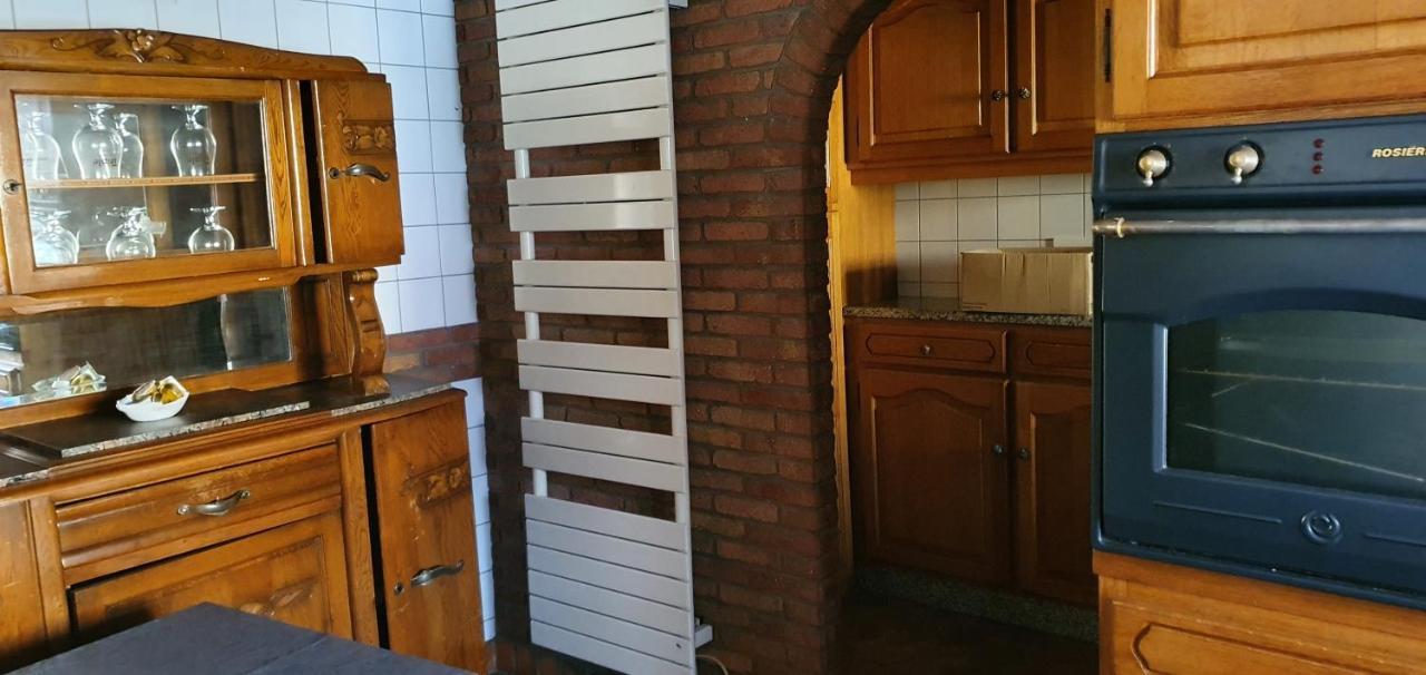 Hotel Restaurant Du Commerce Poulainville المظهر الخارجي الصورة